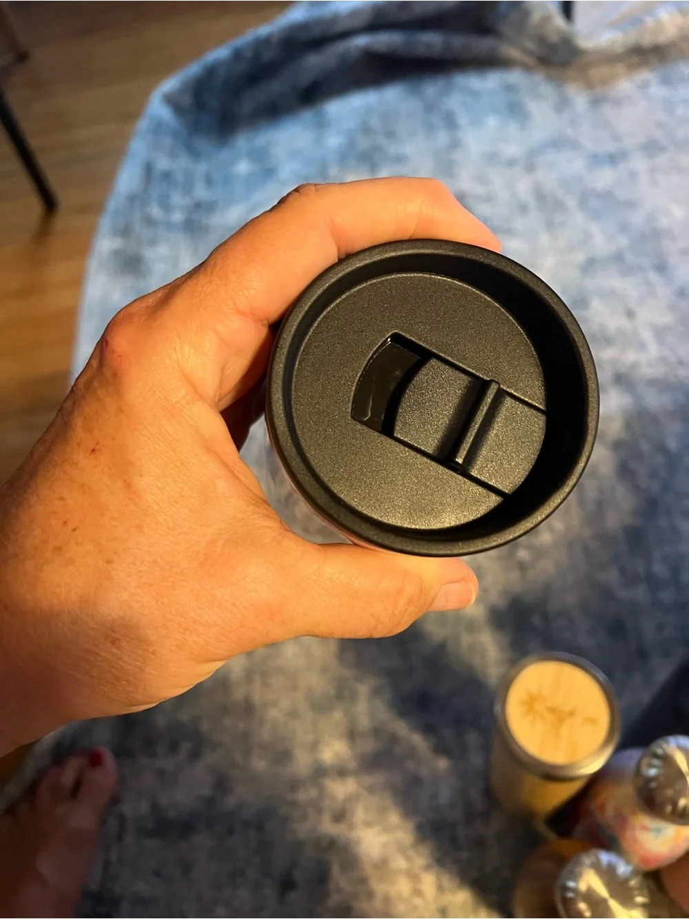 Ralph Lauren White Travel Mug with Dark Green Ralph's Coffee Logo - Picture 2 of 2